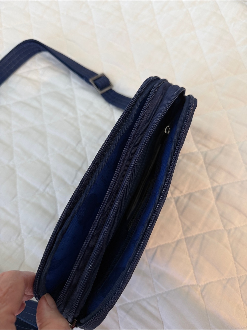 Disney Lug Marathon Weekend 2024 belt bag crossbody - Picture 3 of 5